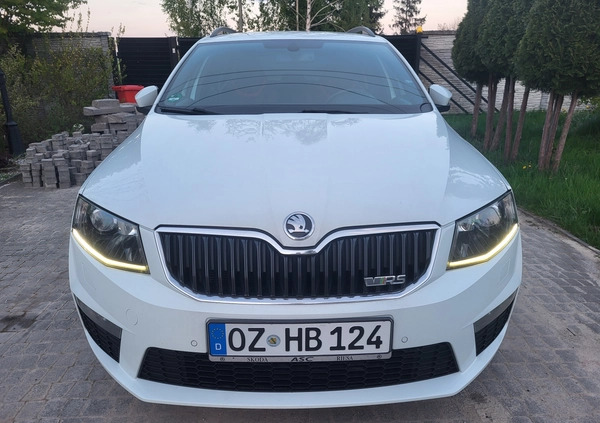 Skoda Octavia cena 57900 przebieg: 245000, rok produkcji 2016 z Radom małe 154